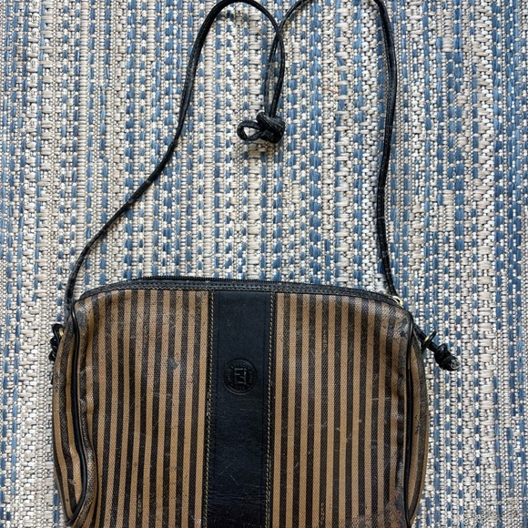 Vintage FENDI crossbody bag - Picture 1 of 5